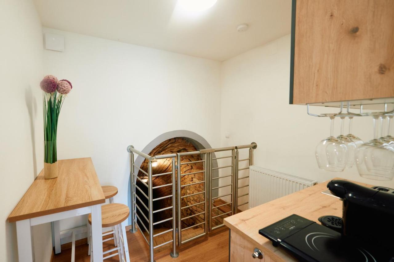 Apartment Fuer 2 Erwachsene Und 2 Kinder, Ausgestattet Mit Einem Weinkeller Und Einem Kleinen Hof - Self-Made Fruehstueck Inbegriffen Retz Zewnętrze zdjęcie